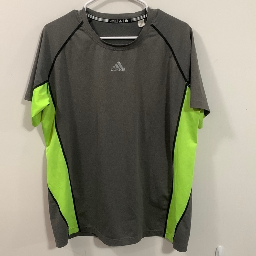 Adidas Men’s Activewear Size Large, good condition, see measurements